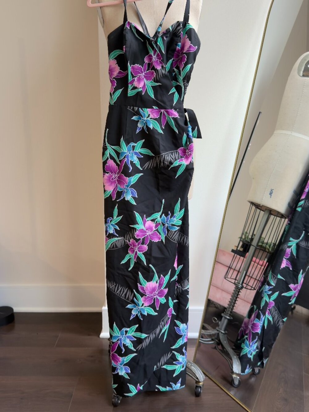 Paradise Hawaii Black Floral Wrap Dress Size 8